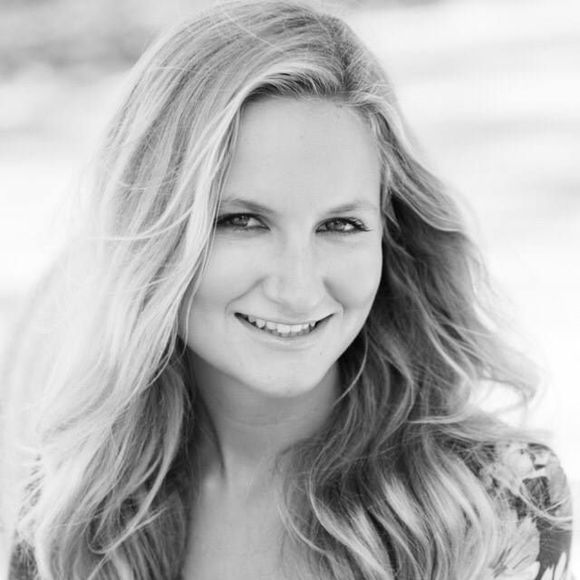 Meet your Posher, Jennifer - Picture 1 of 1